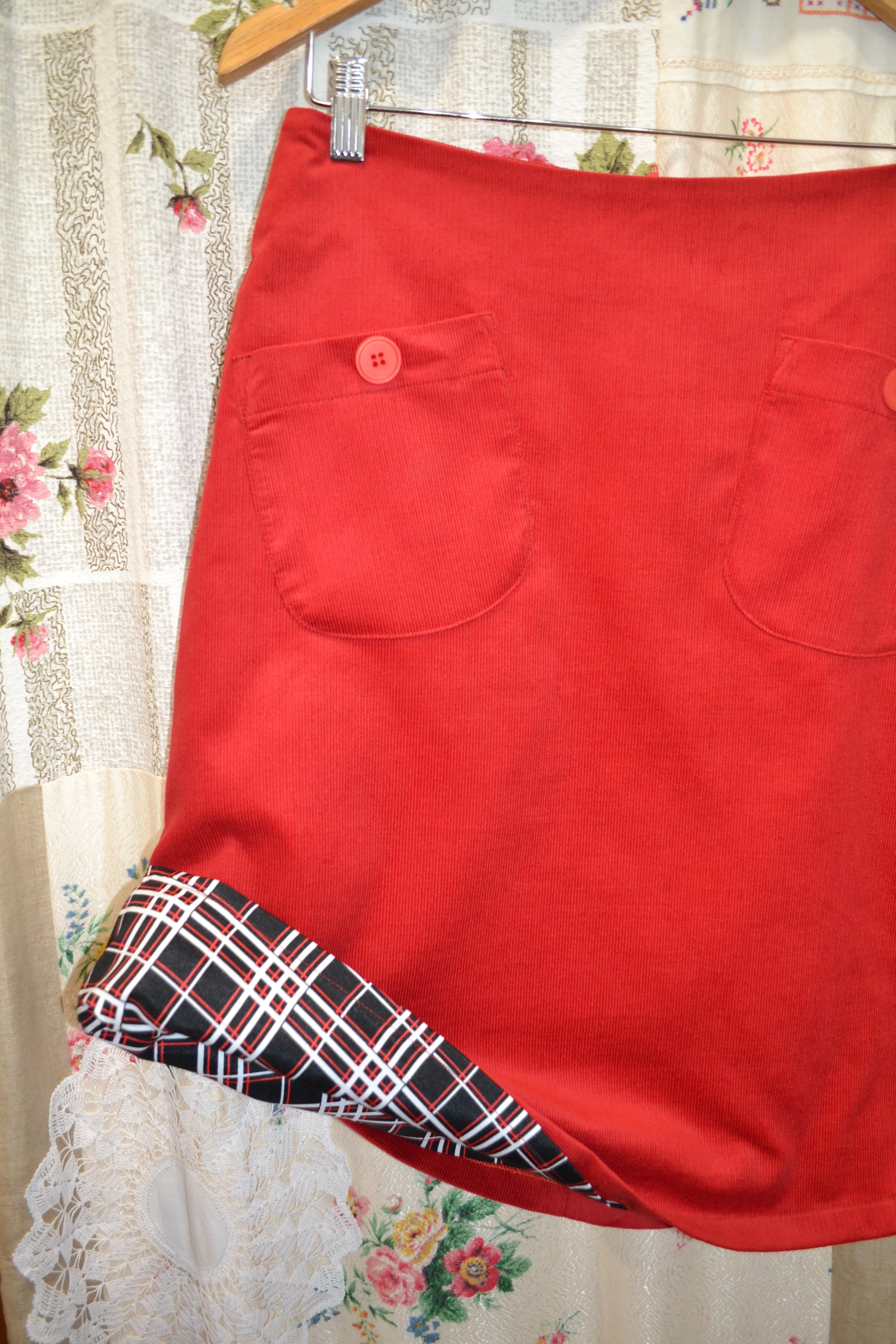 Berserk  Red  corduroy pocket skirt with lining