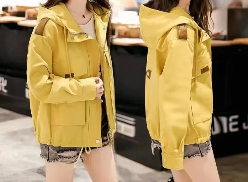 Jasmine - Long sleeve jacket with hood.