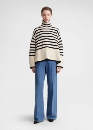 Signature stripe turtleneck light sand